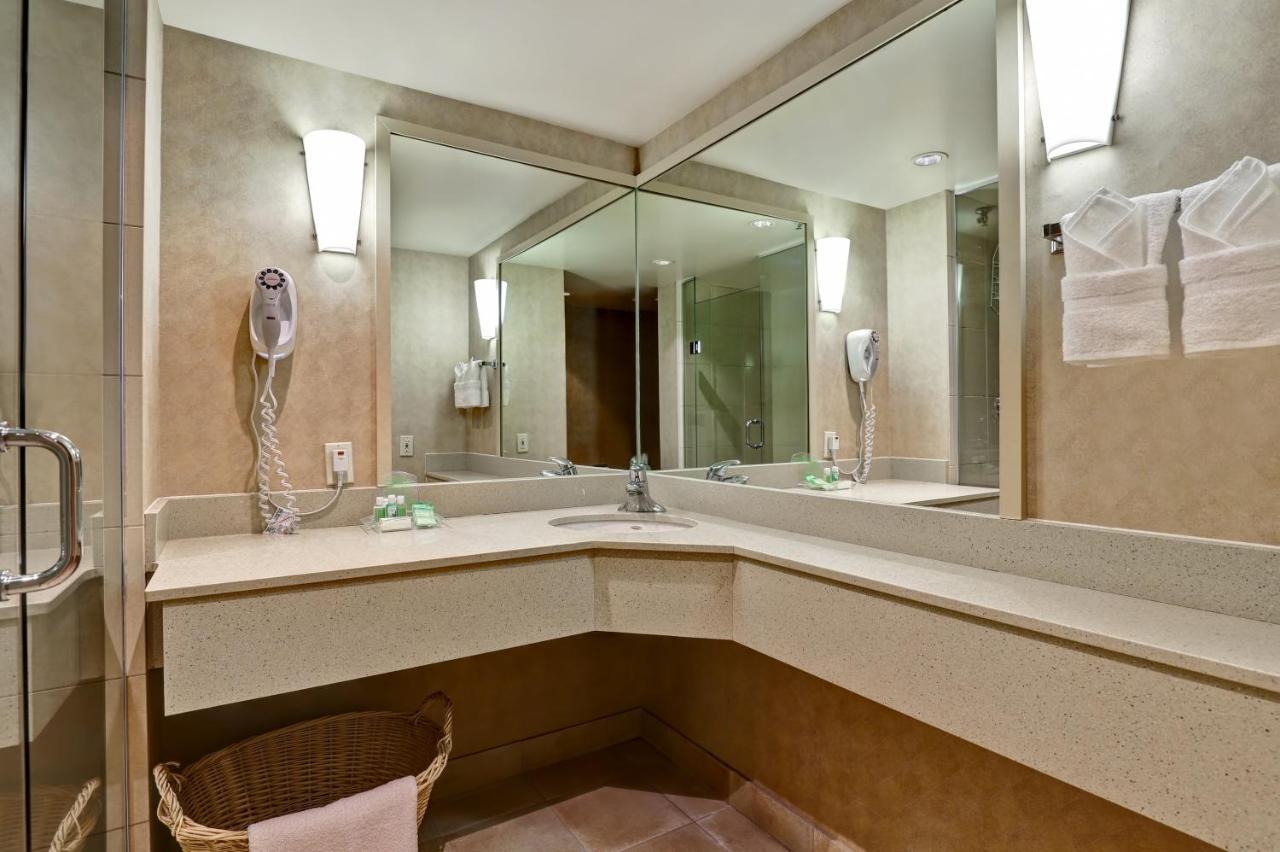 Holiday Inn Guelph Hotel & Conference Centre, An Ihg Hotel Esterno foto