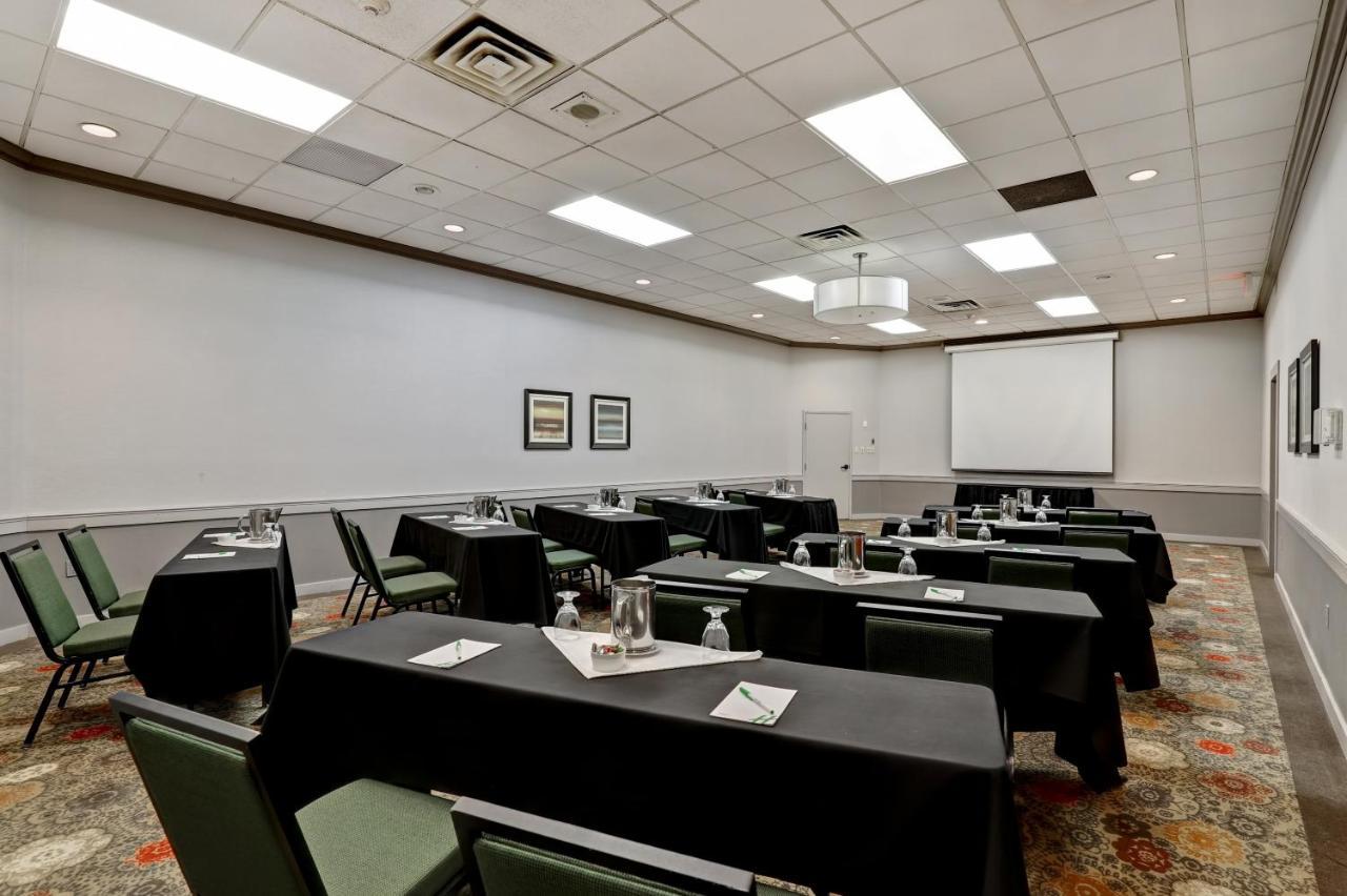 Holiday Inn Guelph Hotel & Conference Centre, An Ihg Hotel Esterno foto