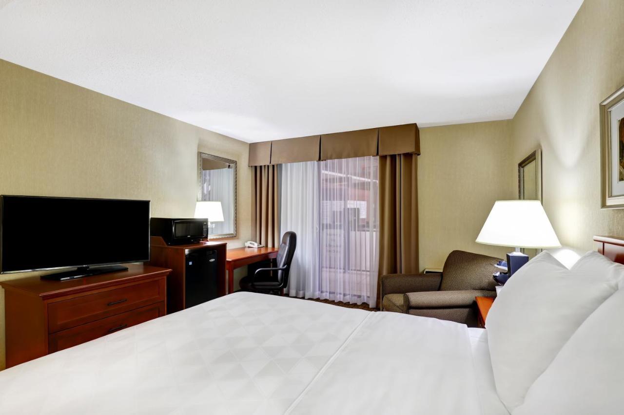 Holiday Inn Guelph Hotel & Conference Centre, An Ihg Hotel Esterno foto