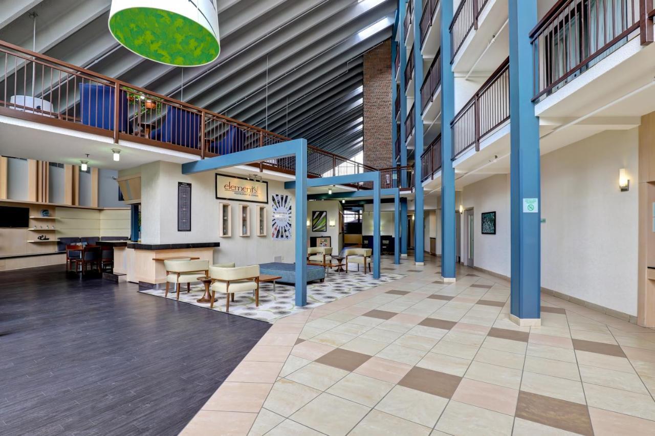 Holiday Inn Guelph Hotel & Conference Centre, An Ihg Hotel Esterno foto